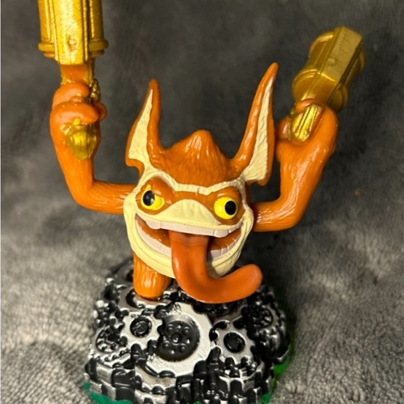 Trigger Happy Swap Force Tech SKYLANDERS-First Edition - Picture 1 of 3